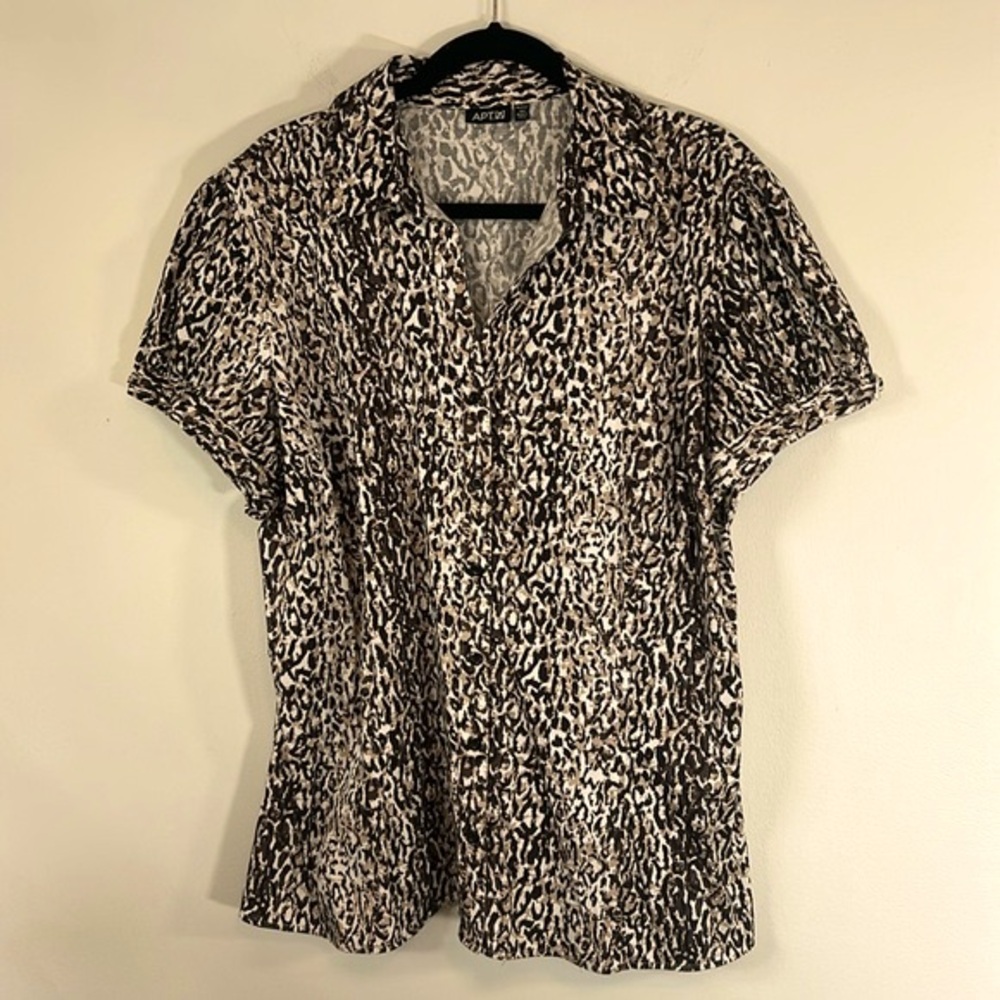 Apt. 9 Woman Animal Print Short Sleeve Button Down Women’s Size 3X Stretch Shirt